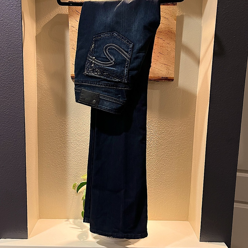 Silver Suki Tall 30X35 Women's Boot Cut Jeans!